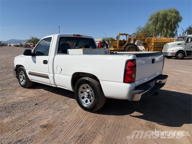 Chevrolet Silverado 1500 4x2 Pickup Andre varebiler