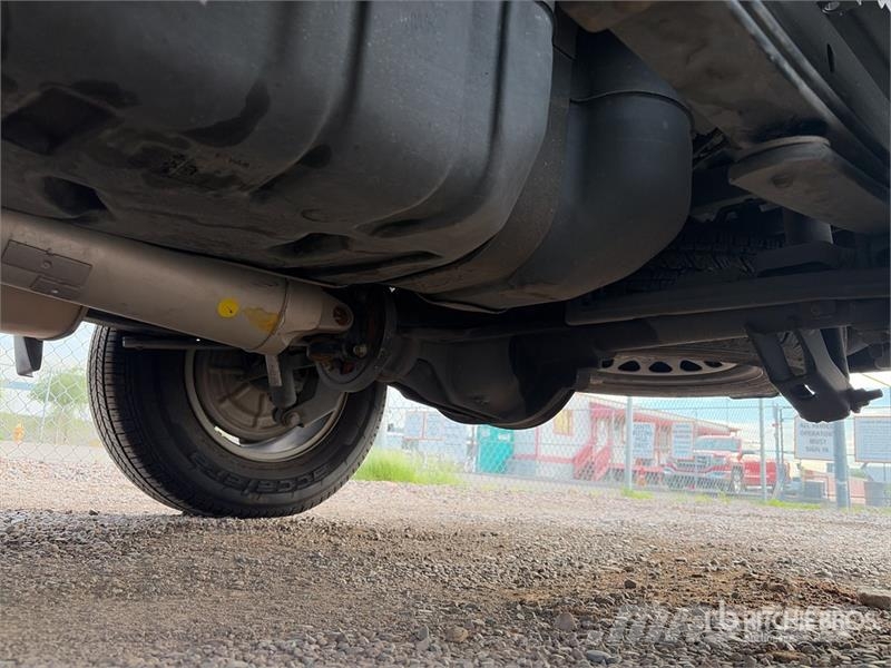 Chevrolet Silverado 1500 4x2 Crew Cab Pickup 其他