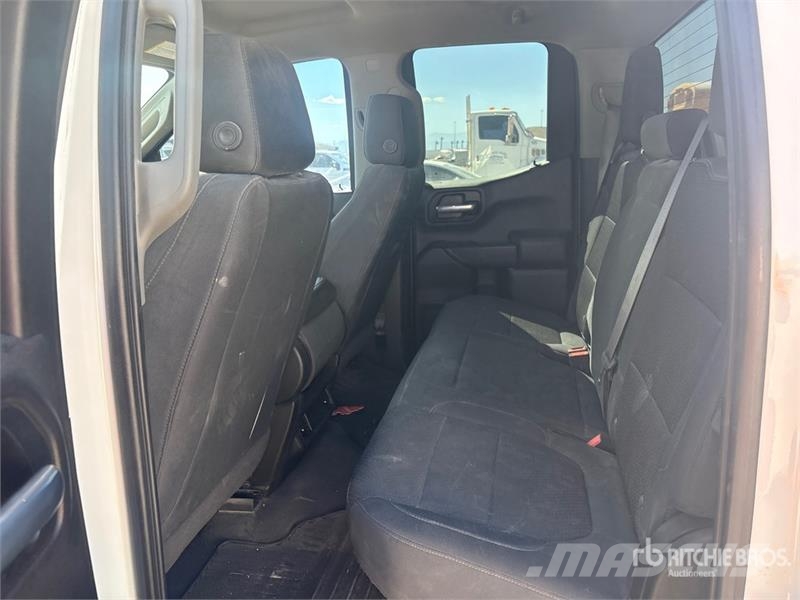 Chevrolet Silverado 1500 Custom 4x4 Extended Cab Pickup Άλλα Vans