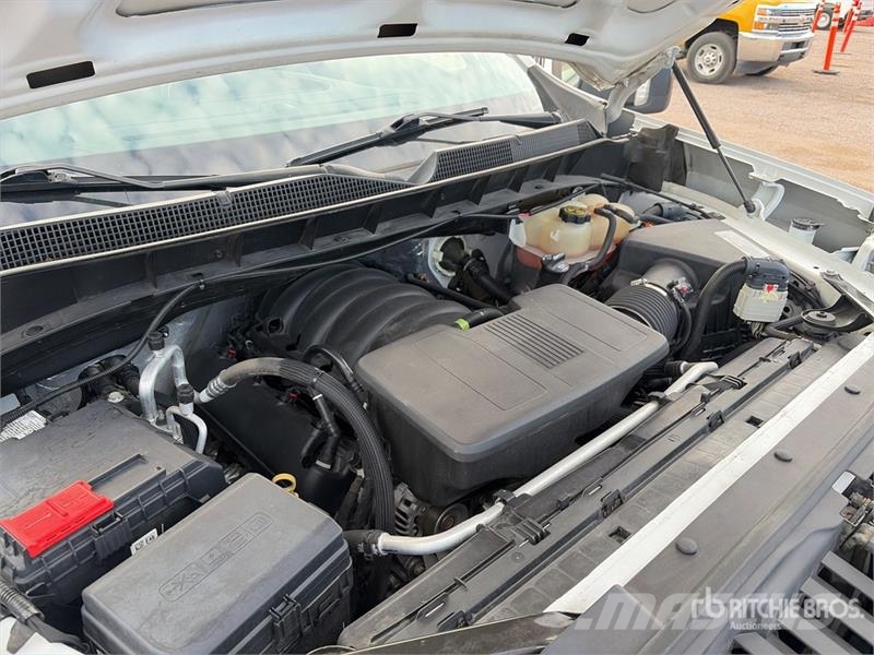 Chevrolet Silverado 1500 4x2 Crew Cab Pickup 其他
