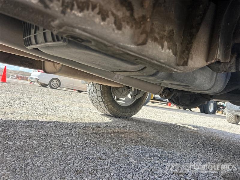 Chevrolet Silverado 1500 4x4 Crew Cab Pickup Ostalo