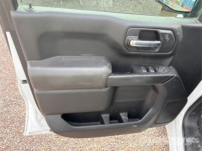 Chevrolet Silverado 1500 4x2 Crew Cab Pickup Other