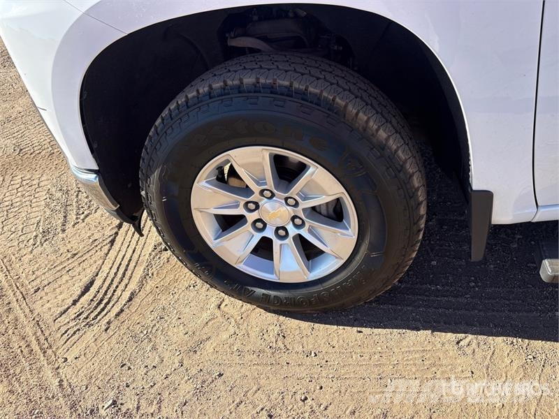 Chevrolet Silverado 1500 4x4 Extended Cab Pickup Otras furgonetas