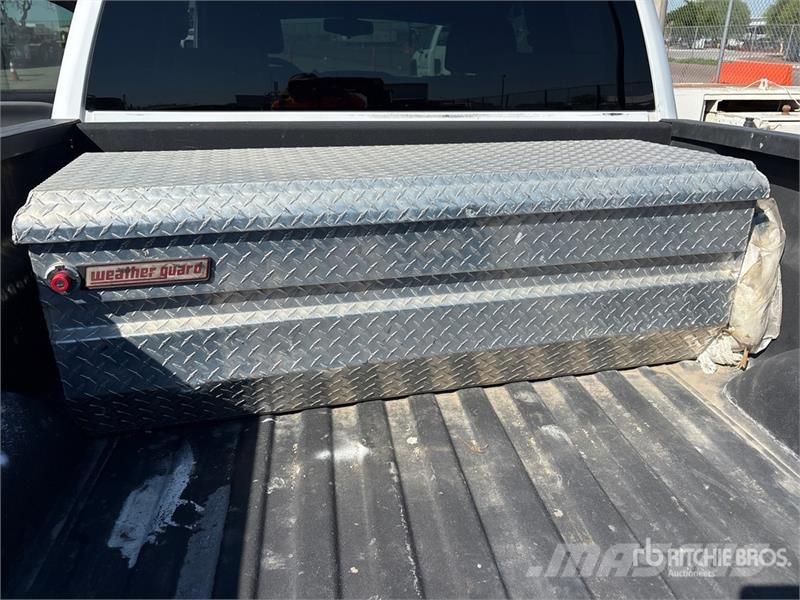 Chevrolet Silverado 1500 Custom 4x4 Extended Cab Pickup Drugi