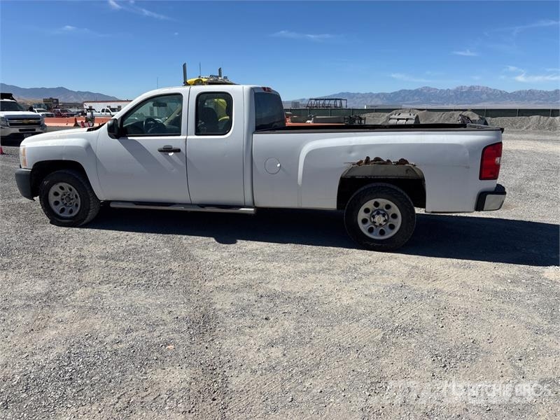 Chevrolet Silverado 1500 4x4 Extended Cab Pickup Anders
