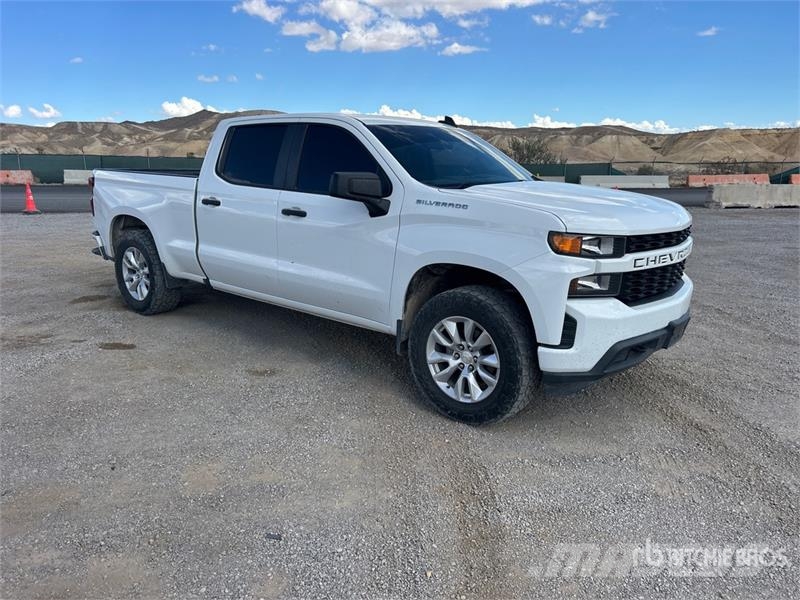 Chevrolet Silverado 1500 4x4 Crew Cab Pickup Ostalo