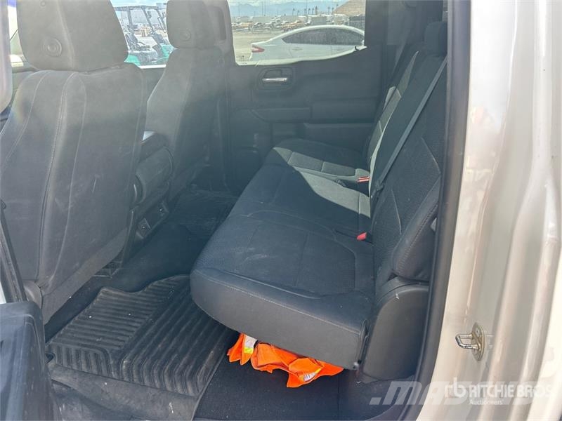 Chevrolet Silverado 1500 4x4 Crew Cab Pickup Ostalo
