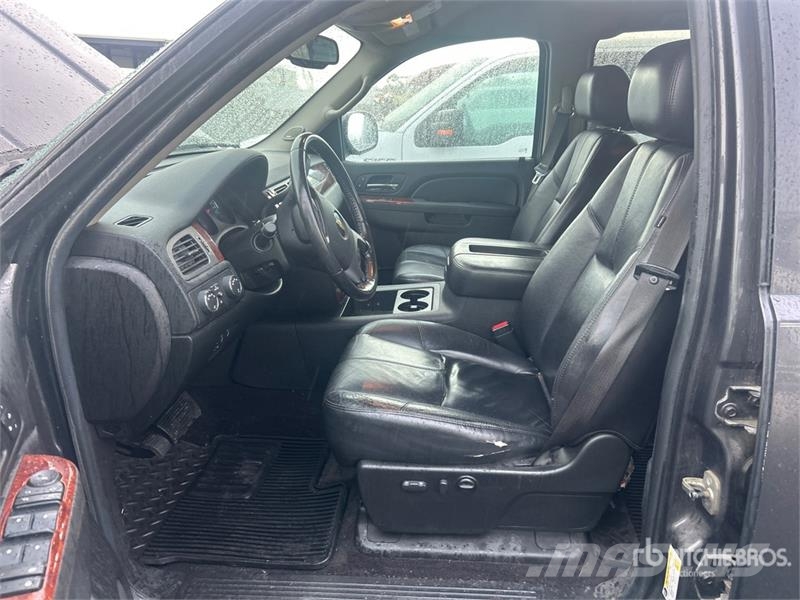 Chevrolet Silverado 1500 LTZ 4x4 Crew Cab Pickup Diger