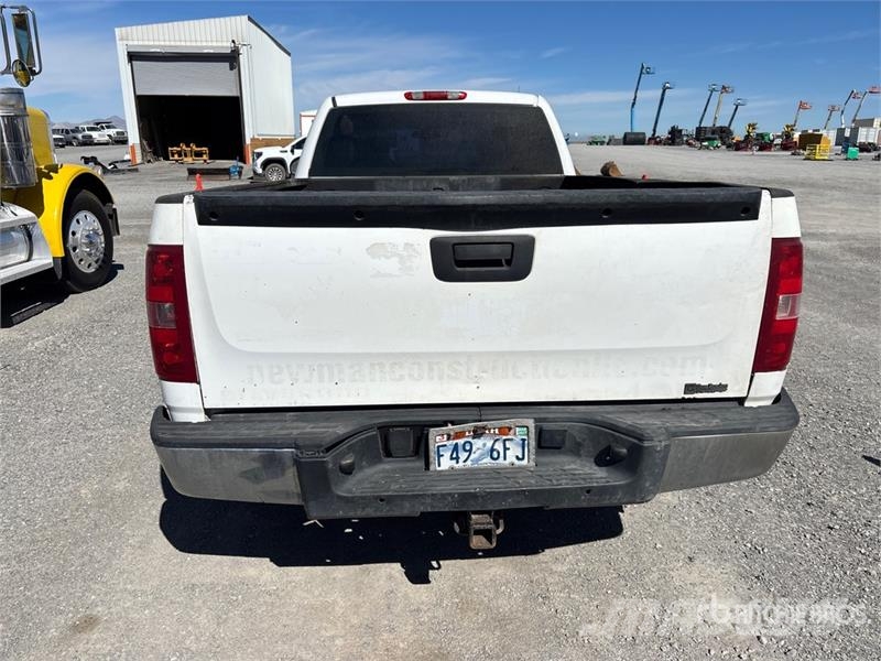 Chevrolet Silverado 1500 4x4 Extended Cab Pickup Anders