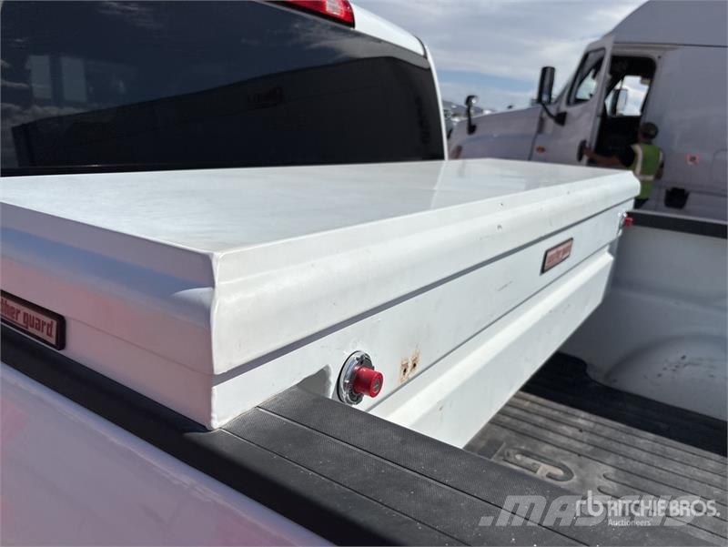 Chevrolet Silverado 1500 4x2 Crew Cab Pickup Ostalo