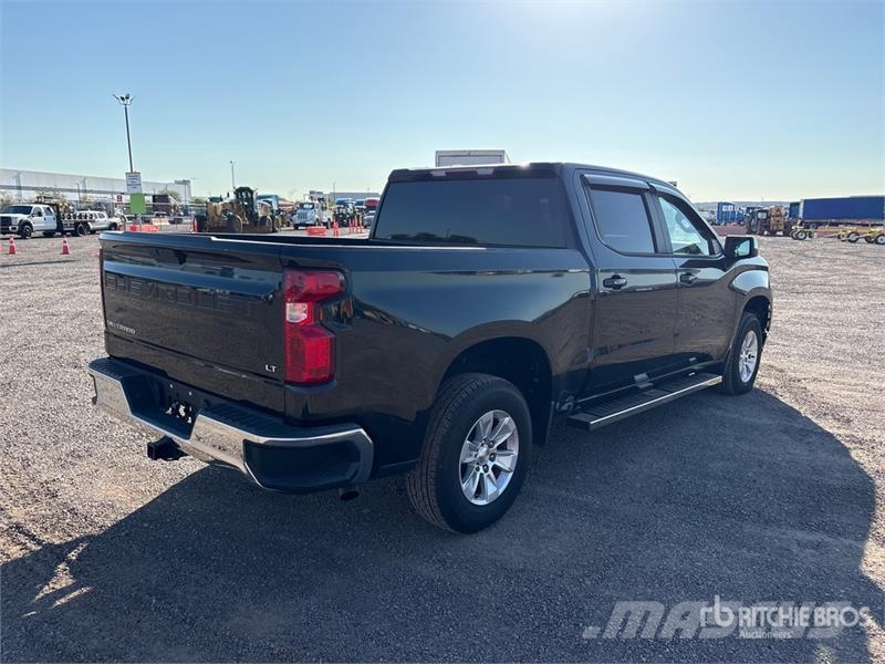 Chevrolet Silverado 1500 4x2 Crew Cab Pickup Прочие фургоны