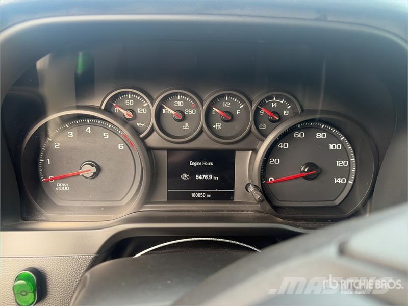 Chevrolet Silverado 1500 4x2 Crew Cab Pickup 其他