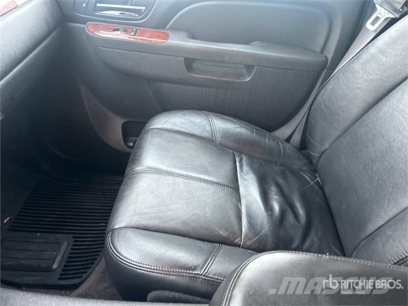 Chevrolet Silverado 1500 LTZ 4x4 Crew Cab Pickup Diger