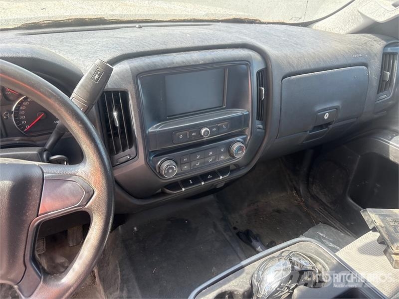 Chevrolet Silverado 1500 4x2 Extended Cab Pickup (Inoperable Muu