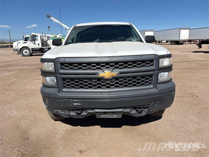 Chevrolet Silverado 1500 4x4 Extended Cab Pickup Drugi