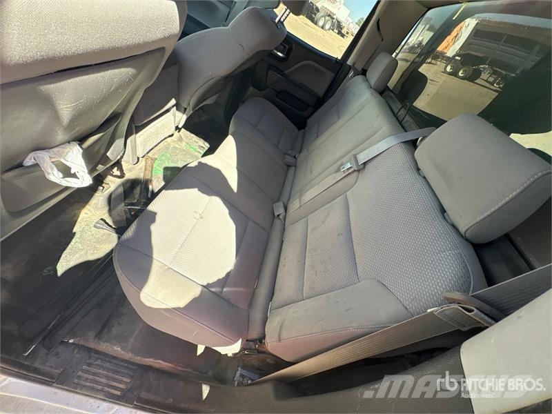 Chevrolet Silverado 1500 4x4 Extended Cab Pickup Drugi