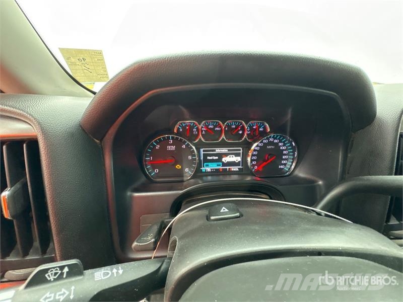 Chevrolet Silverado 1500 4x4 Crew Cab Pickup 其他