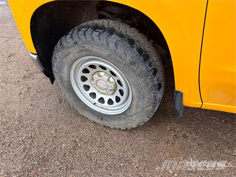 Chevrolet Silverado 1500 4x4 Crew Cab Pickup Άλλα Vans