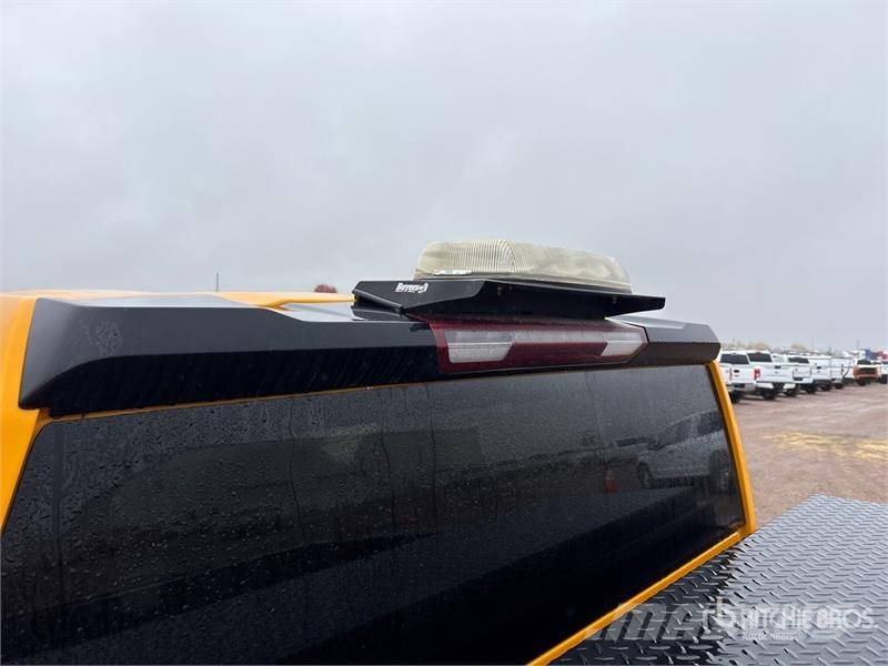 Chevrolet Silverado 1500 4x4 Crew Cab Pickup Άλλα Vans