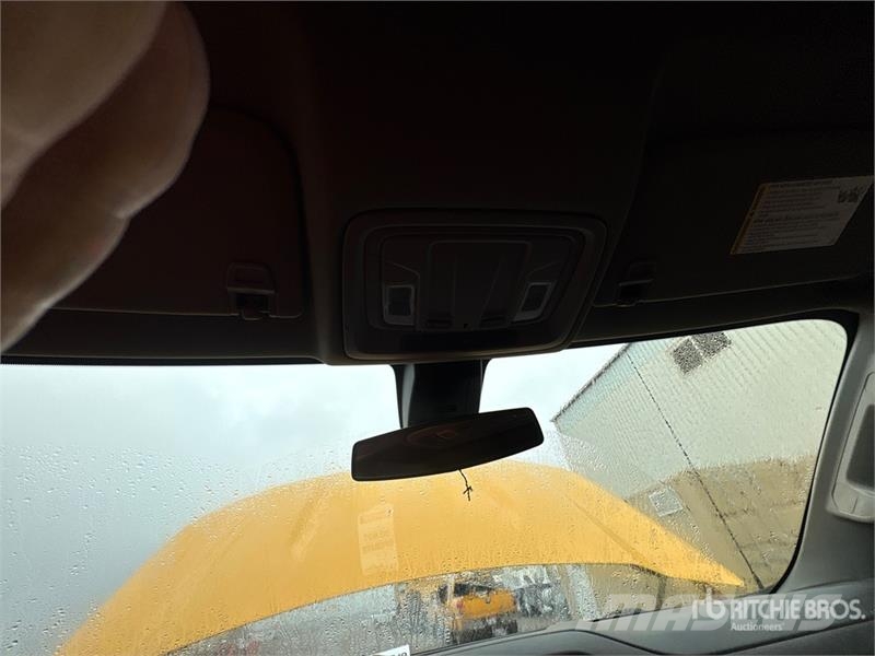 Chevrolet Silverado 1500 4x4 Crew Cab Pickup Άλλα Vans