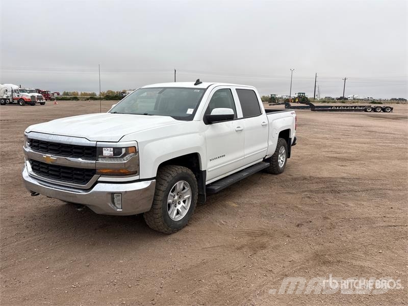 Chevrolet Silverado 1500 4x4 Crew Cab Pickup 其他
