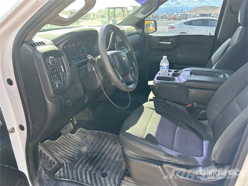Chevrolet Silverado 1500 4x4 Crew Cab Pickup Ostalo