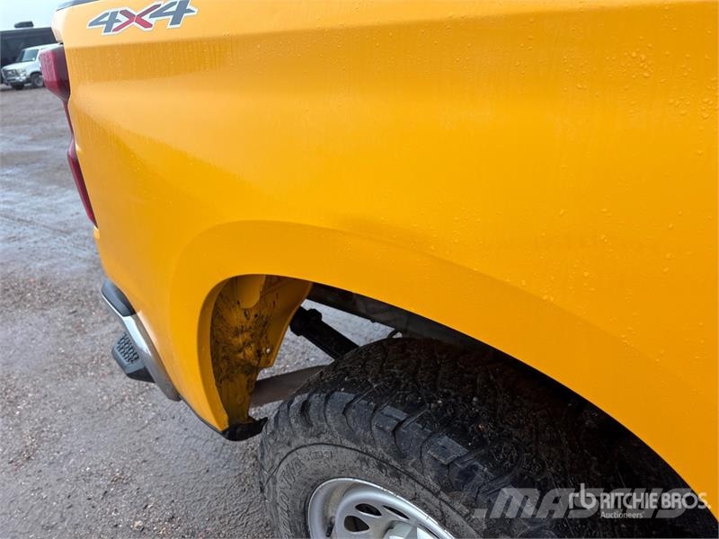 Chevrolet Silverado 1500 4x4 Crew Cab Pickup Άλλα Vans