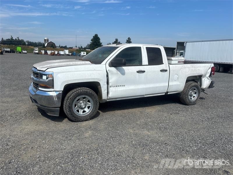 Chevrolet Silverado 1500 4x2 Extended Cab Pickup (Inoperable Muu