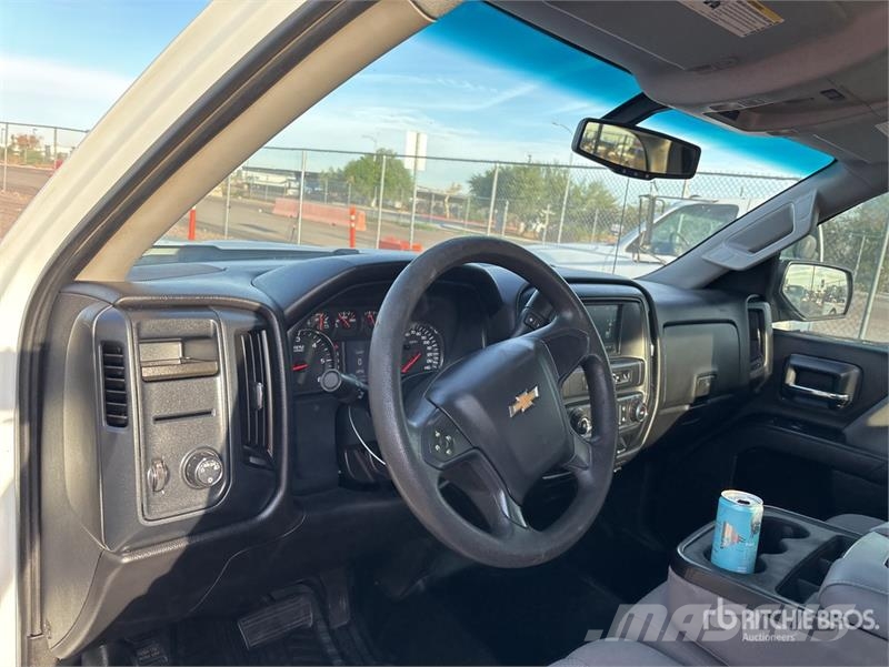 Chevrolet Silverado 1500 4x2 Crew Cab Pickup Други