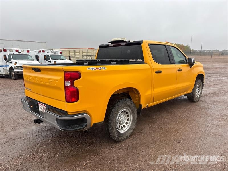 Chevrolet Silverado 1500 4x4 Crew Cab Pickup Άλλα Vans
