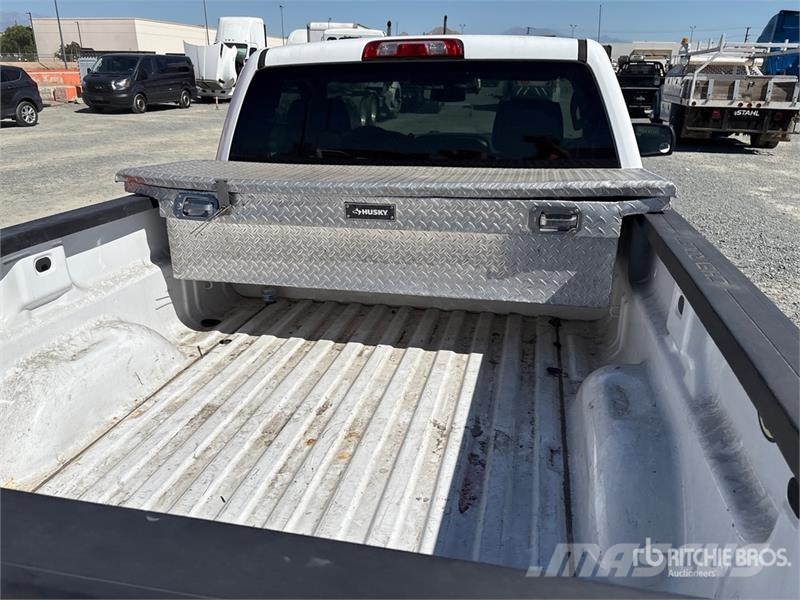Chevrolet Silverado 1500 4x2 Pickup Egyéb