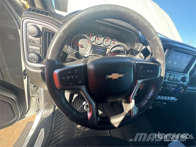 Chevrolet Silverado 1500 4x4 Extended Cab Pickup Otras furgonetas