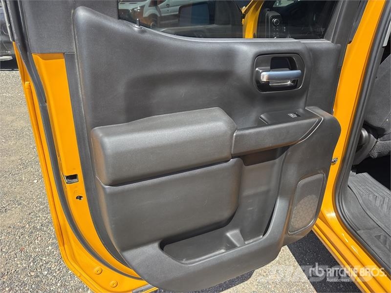 Chevrolet Silverado 1500 4x4 Crew Cab Pickup Прочие фургоны
