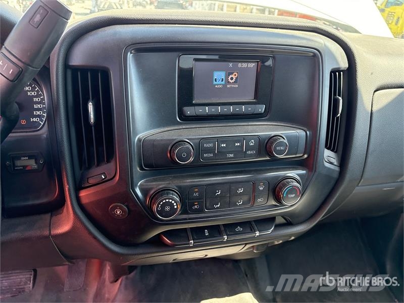 Chevrolet Silverado 1500 4x2 Pickup Egyéb