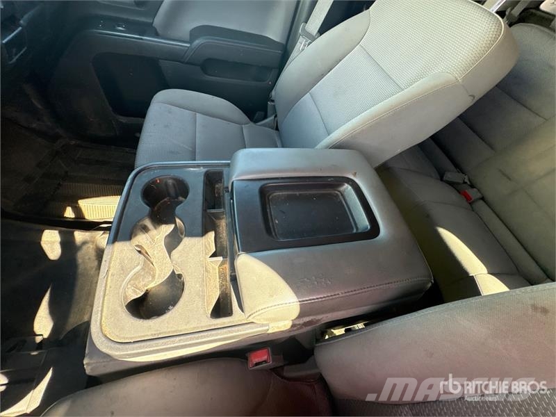 Chevrolet Silverado 1500 4x4 Extended Cab Pickup Drugi