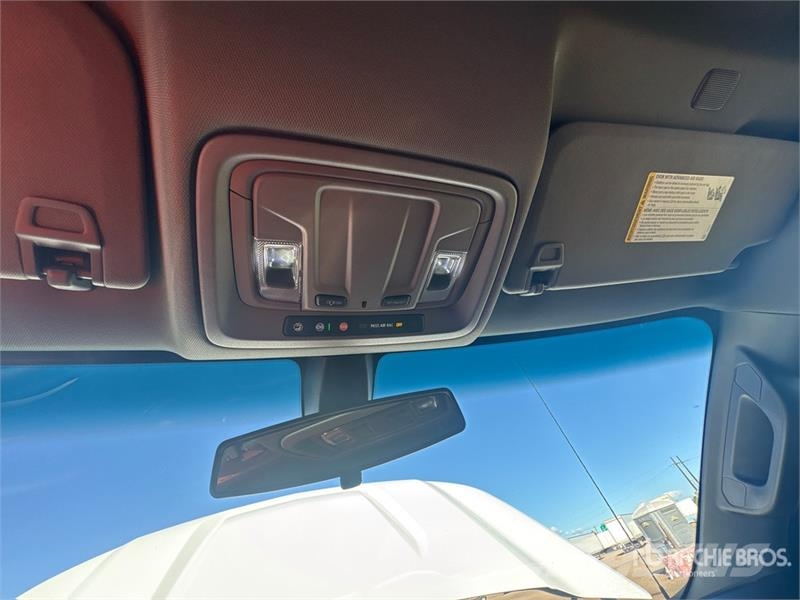 Chevrolet Silverado 1500 4x4 Extended Cab Pickup Otras furgonetas