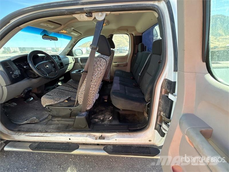 Chevrolet Silverado 1500 4x4 Extended Cab Pickup Anders