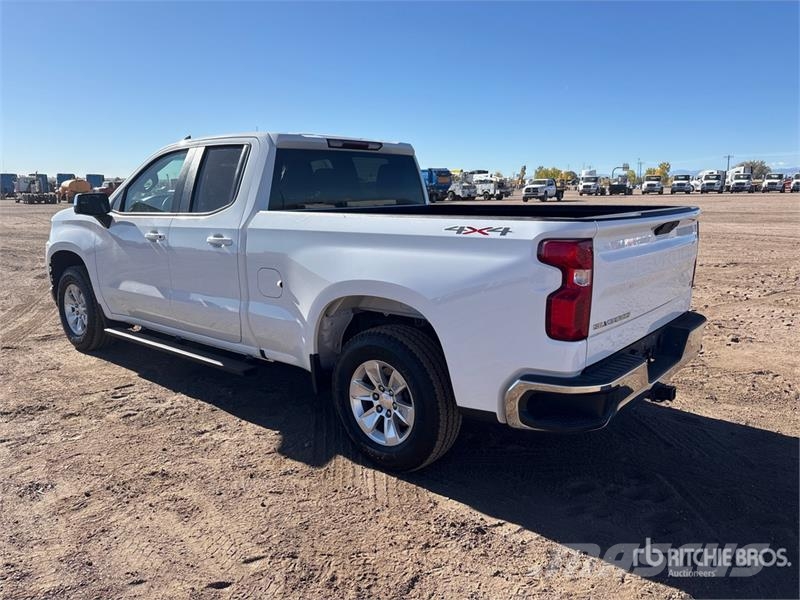 Chevrolet Silverado 1500 4x4 Extended Cab Pickup Otras furgonetas