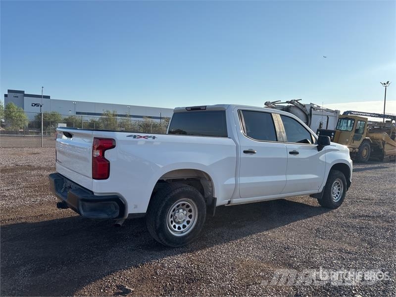 Chevrolet Silverado 1500 4x4 Crew Cab Pickup Άλλα Vans