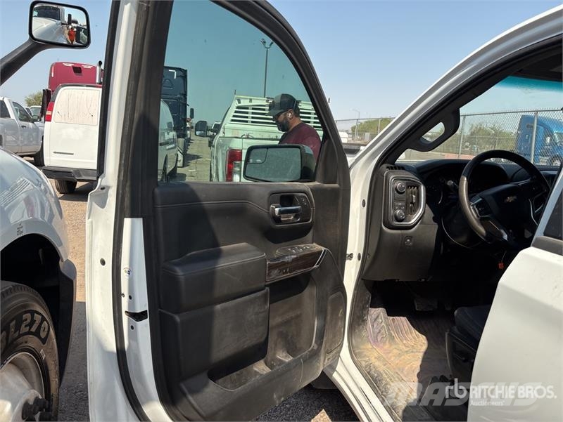 Chevrolet Silverado 1500 LT 4x2 Crew Cab Pickup Drugi