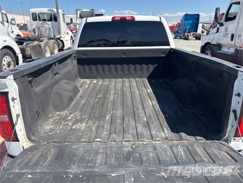 Chevrolet Silverado 1500 4x4 Extended Cab Pickup Прочие фургоны