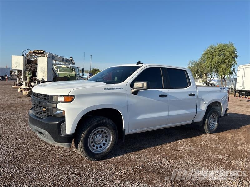 Chevrolet Silverado 1500 4x4 Crew Cab Pickup Άλλα Vans