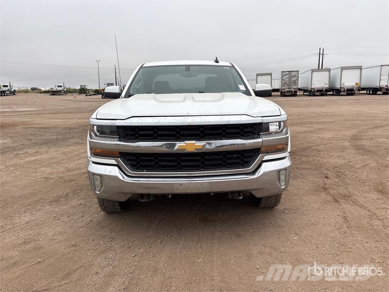 Chevrolet Silverado 1500 4x4 Crew Cab Pickup 其他