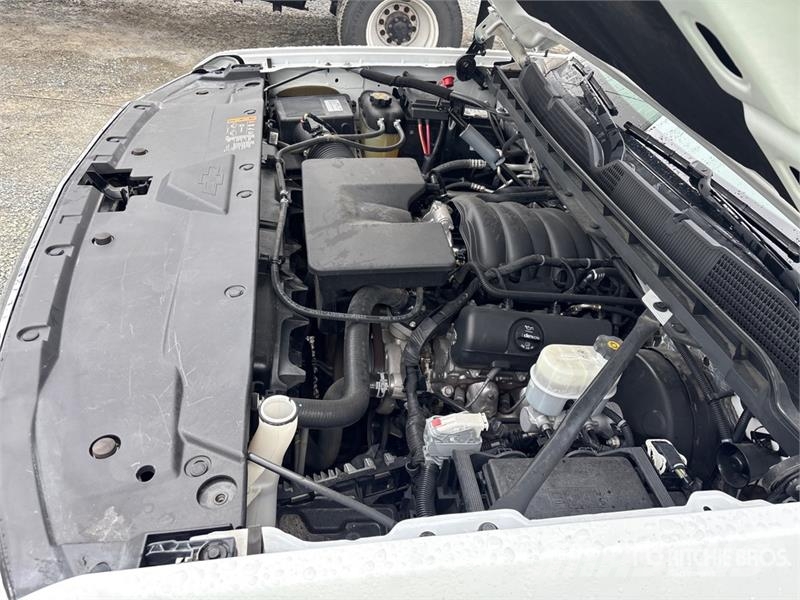 Chevrolet Silverado 1500 4x2 Crew Cab Pickup أخرى