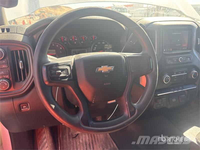 Chevrolet Silverado 1500 Custom 4x4 Extended Cab Pickup Άλλα Vans