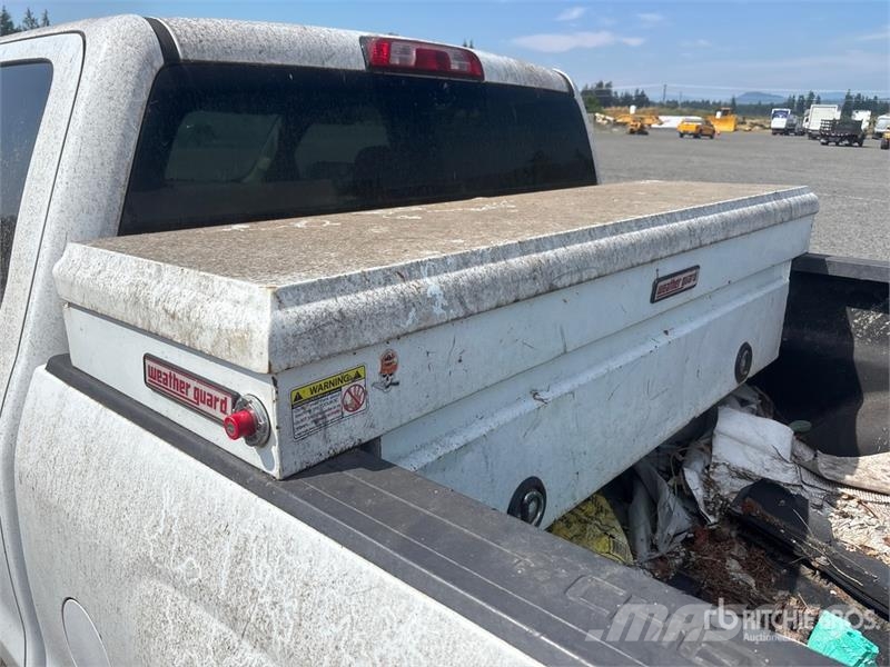 Chevrolet Silverado 1500 4x2 Extended Cab Pickup (Inoperable Muu