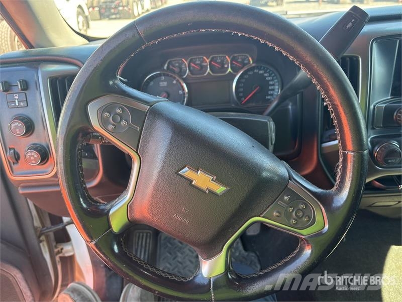 Chevrolet Silverado 1500 4x4 Extended Cab Pickup Прочие фургоны