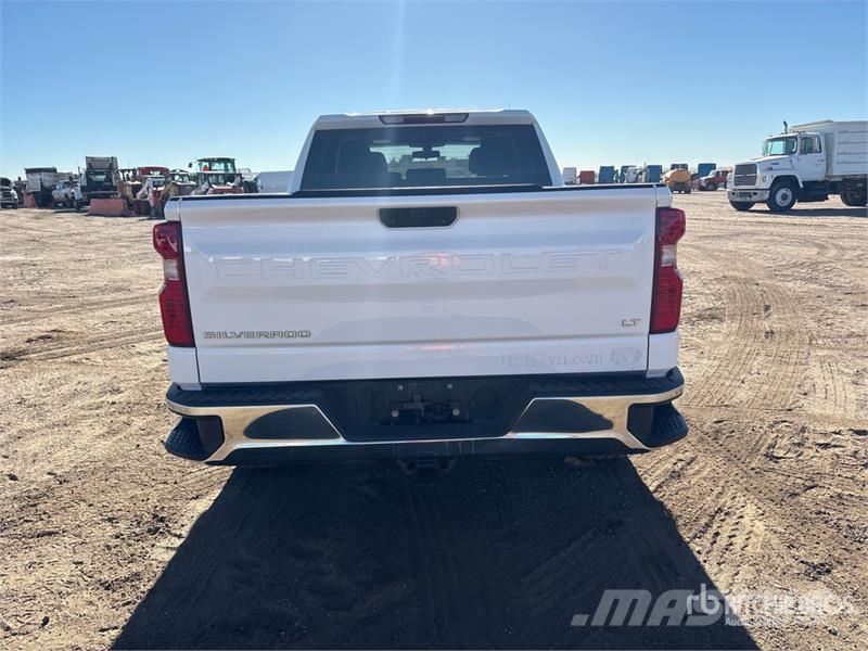 Chevrolet Silverado 1500 4x4 Extended Cab Pickup Otras furgonetas