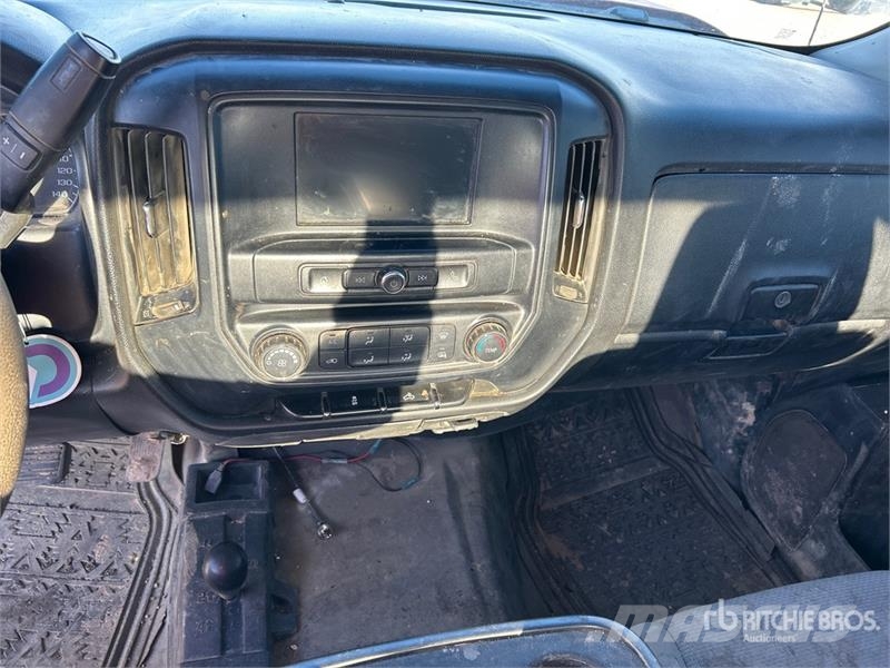 Chevrolet Silverado 2500HD Další