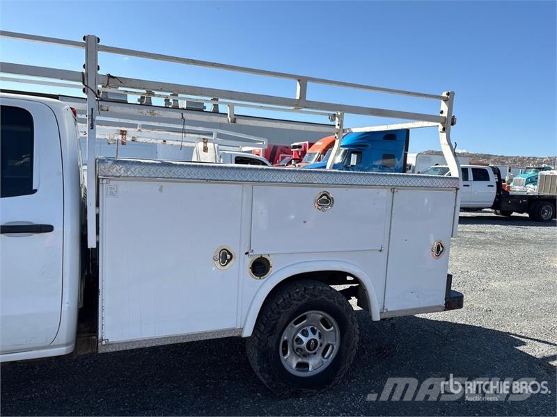 Chevrolet Silverado 2500HD 多目的／汎用車両